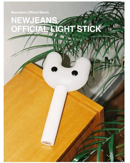 NEW JEANS – OFFICIAL LIGHTSTICK